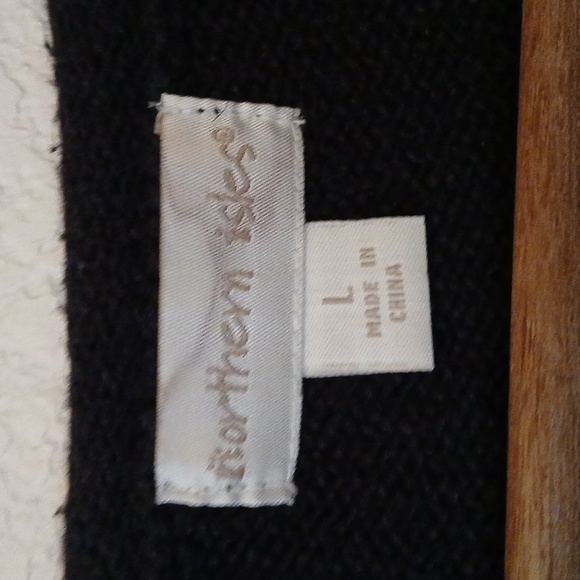 Northern Isles Winter Christmas Sweater Black Ribbons - Picture 4 of 7